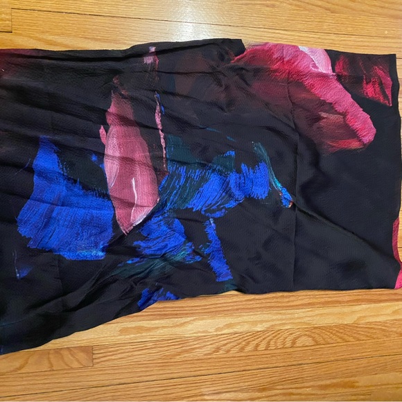 💕HOST PICK💕 Ted Baker Impressionist Bloom Cape Scarf - Picture 15 of 16